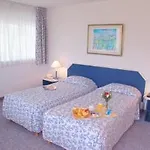 Mercure Raphael Centre Hotel