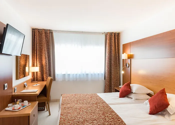 Hotel Mercure Raphael Centre