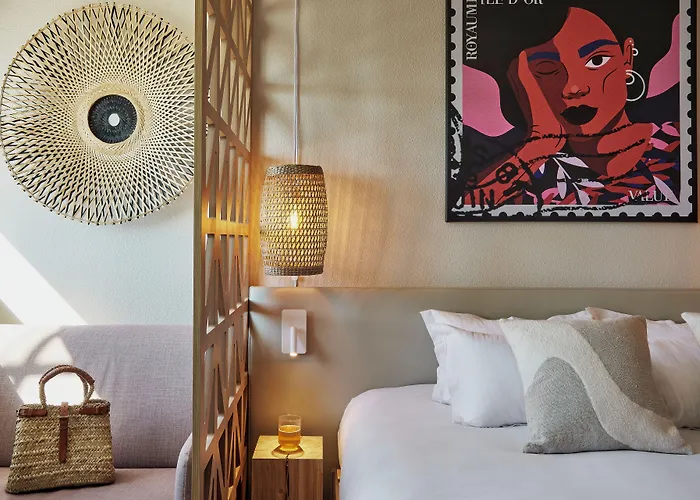 Mercure Raphael Centre 4*