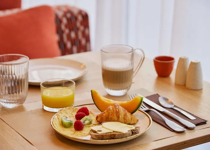 Mercure Raphael Centre 4*