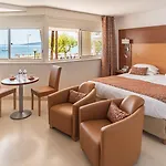 Mercure Raphael Centre فندق Saint-Raphaël