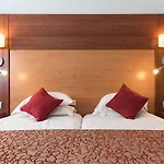 Mercure Raphael Centre Ξενοδοχείο 4*