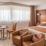 Mercure Raphael Centre فندق
