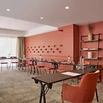 فندق Mercure Raphael Centre