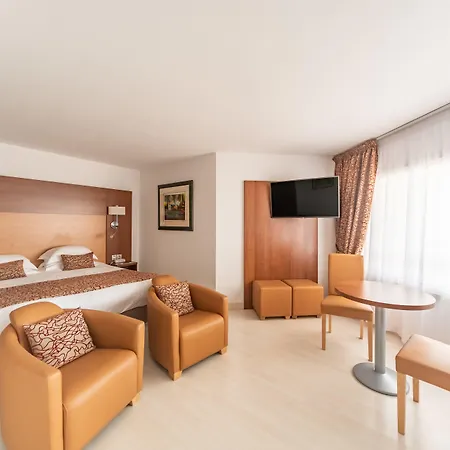 Mercure Raphael Centre 4* Сен-Рафаэль