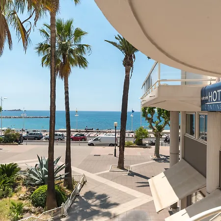 Mercure Raphael Centre Hotel