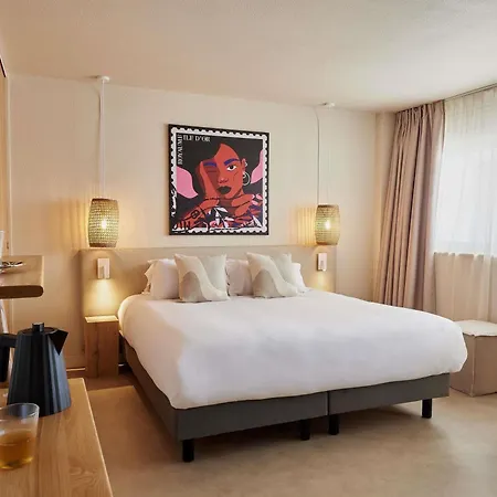 Mercure Raphael Centre Hotel