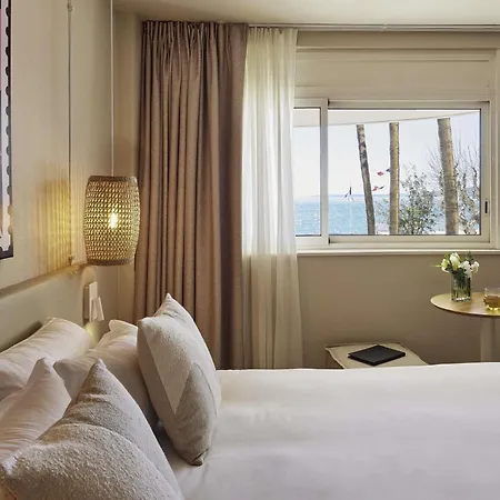 Ξενοδοχείο Mercure Raphael Centre