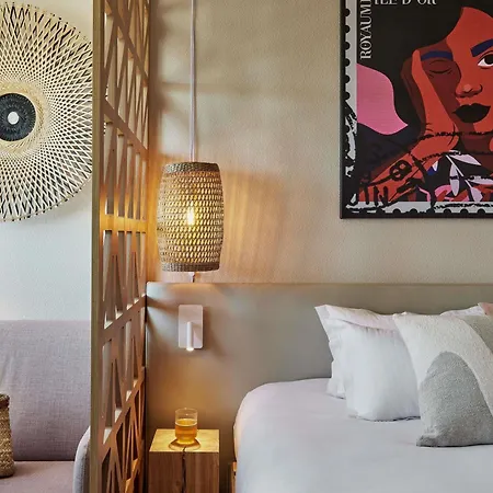 מלון Mercure Raphael Centre 4*
