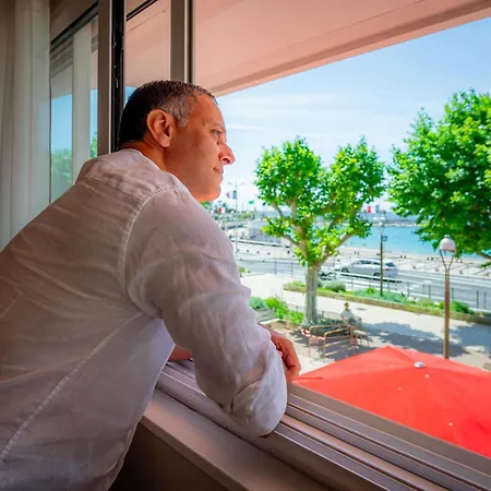 Mercure Raphael Centre Hotel 4*
