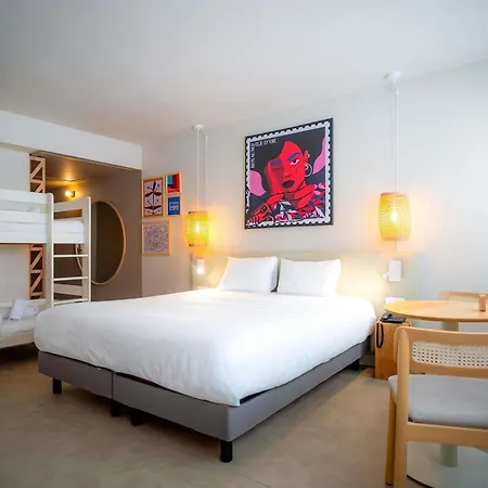 Hotel Mercure Raphael Centre 4*