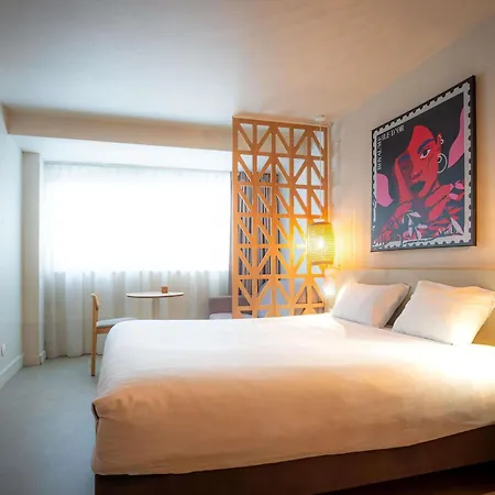 Mercure Raphael Centre Hotel