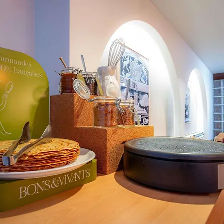 Mercure Raphael Centre Ξενοδοχείο 4*