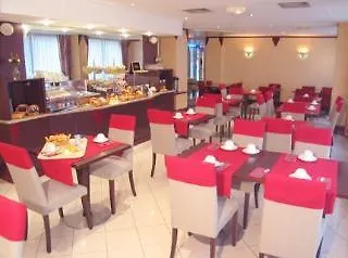 Mercure Raphael Centre 4*