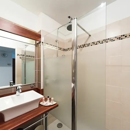 Szálloda Mercure Raphael Centre