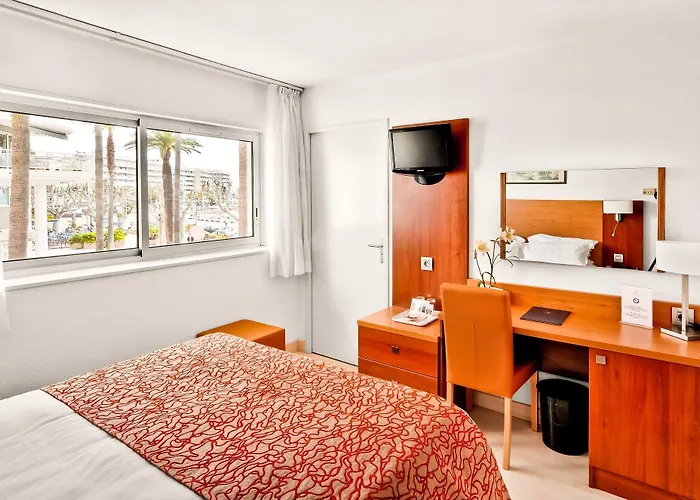 Szálloda Mercure Raphael Centre Saint-Raphaël