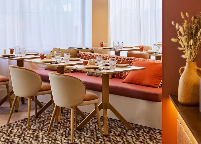 Mercure Raphael Centre Szálloda